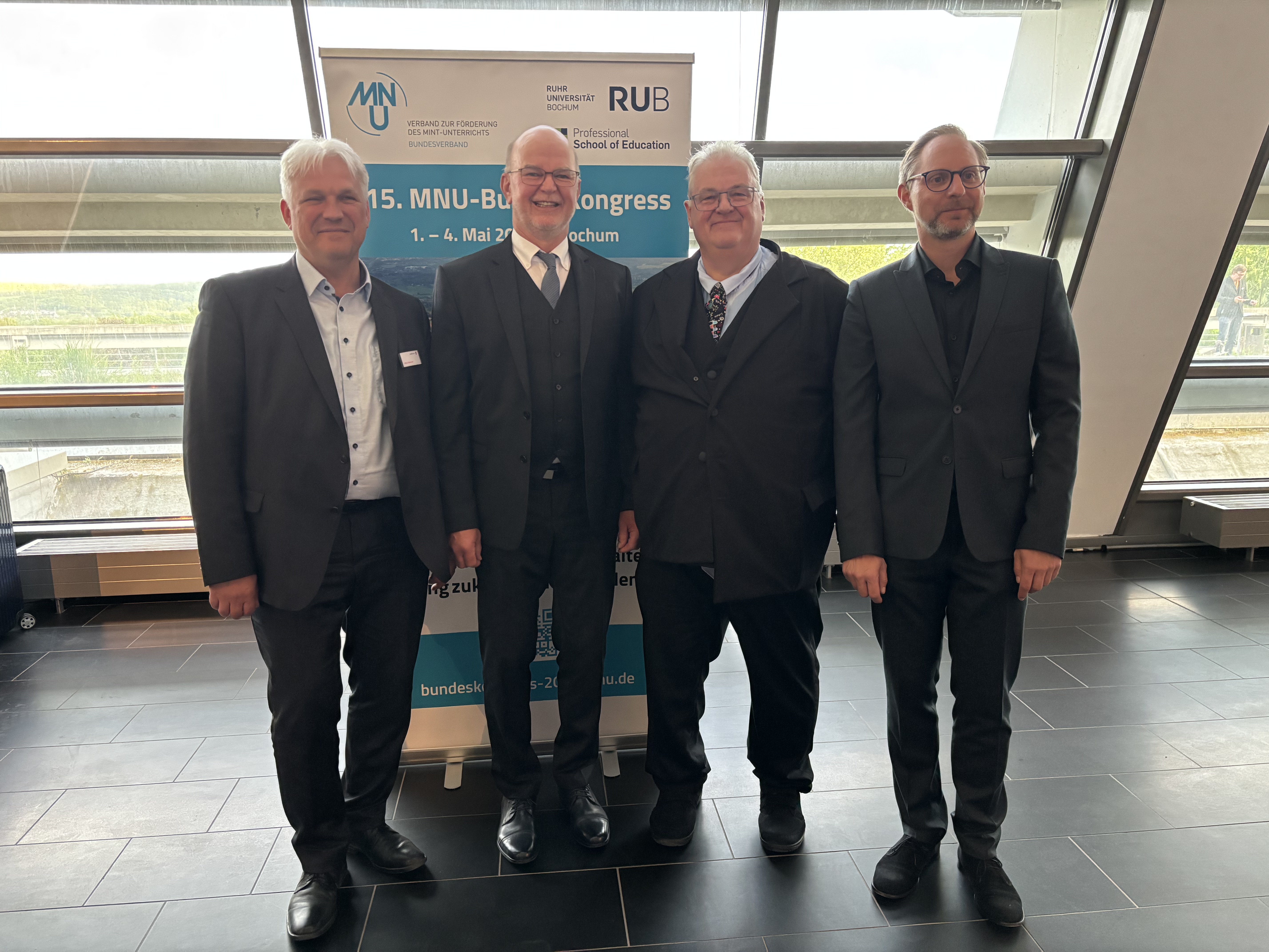 Otto Kämmer (Westermann Gruppe), Ralph Hepp (Preisträger), Frank Herrmann (MNU Bundesvorsitzender), Armin Kunz (MNU Fachreferent Physik) Archimedes 2019